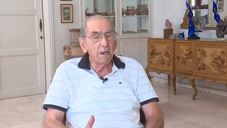 ΔΡ ΝΙΚΟΣ ΙΩΑΝΝΟΥ