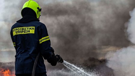 πυροσβεστικη 27