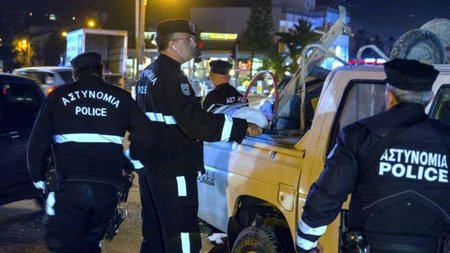 Αστυνομία-έλεγχοι-νύχτα