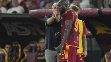 Lukaku-con-Mourinho-serieanews.com-20230917[1]