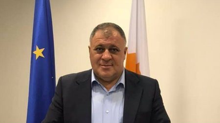 afb0b18f-95c6-453d-990b-fd35dd4dc52b_alekos.width-750