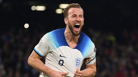 tlbzv9ac3ami_j1oghexdw8e4_1440_234115