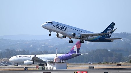 Alaska Airlines-Hawain
