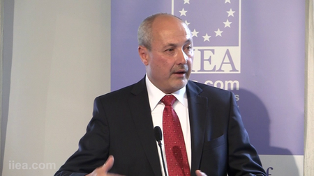 6721b713-8ff3-4dd1-aaac-a3d31f74bc26.jpg