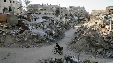 2024-10-06T064323Z_364700149_RC25BAAH7WVP_RTRMADP_3_ISRAEL-PALESTINIANS-ANNIVERSARY-GAZA-RUBBLE-1729098765