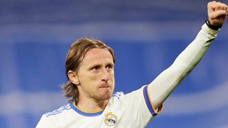 luka-modric-real-madrid-chelsea[1]