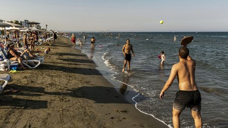 MixCollage-30-Jul-2024-01-31-PM-878