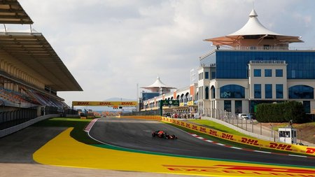 verstappen-turkey20-rd14-rbpool-b1920x1080