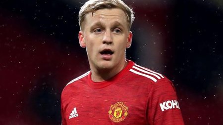 Donny-van-de-Beek-Manchester-United
