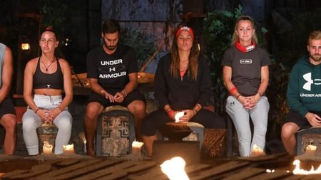 MixCollage-01-May-2024-01-34-AM-7695