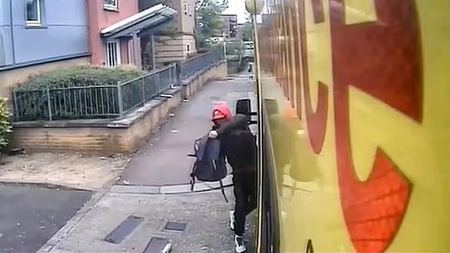 xrwma-asthenoforo-kleftis