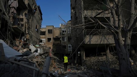 3d13fb73-d70d-4956-964a-7b8252703a9a