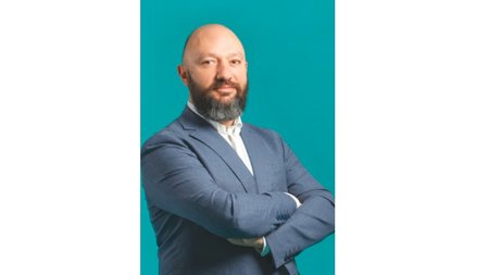 ΠΡΟΕΔΡΟΣ ΣΥΝΔΕΣΜΟΥ ΔΙΑΦΗΜΙΖΟΜΕΝΩΝ