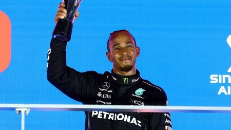 lewis-hamilton_12220611190x786[1]