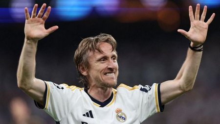 gar6dgzwuaa0sa4-(1)_010754