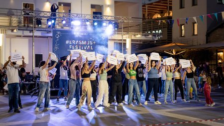 393866853_706086114377836_6108284974079451642_n