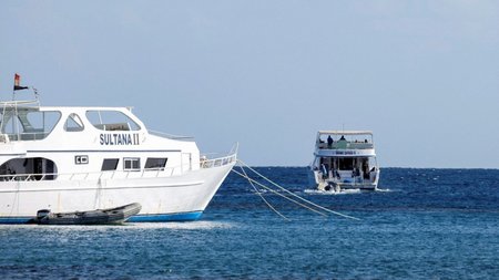 2024-11-26T120621Z_738782616_RC2ZCBAQ9ZQU_RTRMADP_5_EGYPT-BOAT