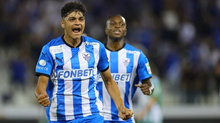 26b0743e-b34c-4877-afdb-626d9b6c5512_ssak2503