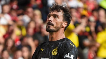 hummels-mats-2023-2024-borussia-dortmund-1034480088hjpg-1695222237-117223[1]