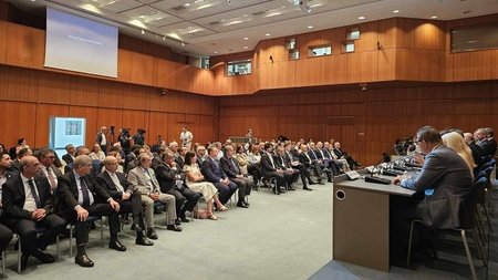 TRAPEZA_KUPROU_METOKhOI.width-750