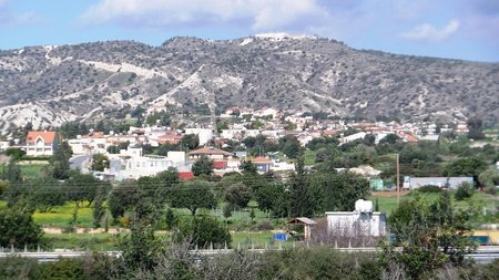 1200px-View_of_Pentakomo_(6)