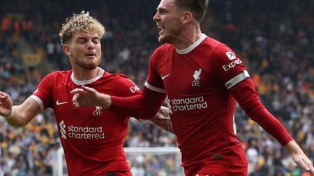 Liverpool-celeb-Wolves