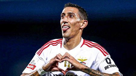 f6lxotjwaaaxyzb_003636