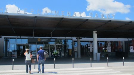 Paphos_International_Airport_by_Paride