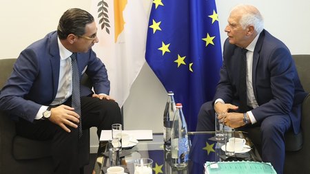 FziOyJCWAAAVmA3 (1)