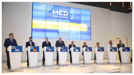 MixCollage-23-Sep-2024-01-54-PM-8151