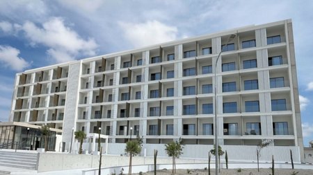 foititiki-estia-dimou-pafou-2048x1000