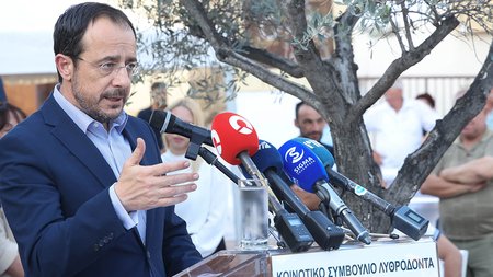 Christodoulides_Lythrondontas