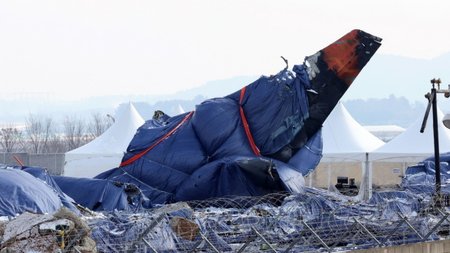 sintrivi-aeroplanou-korea