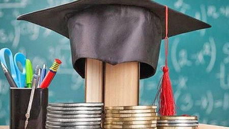 ΦΟΙΤΗΤΕΣ-696x337