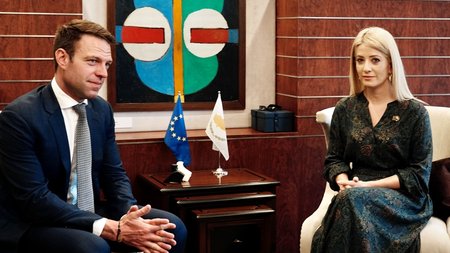 DOC.20231004.5617140.proedros-voulis-siriza