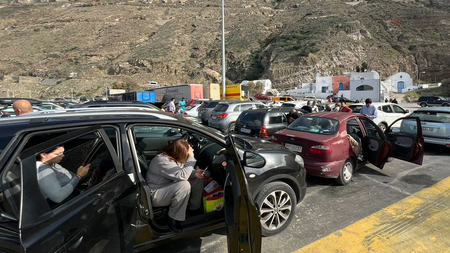 santorinoi_katoikoi23xrwma