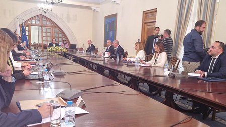 υπουργοι