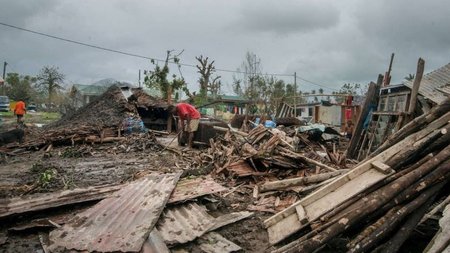 chi-vanuatu-cyclone-20150315
