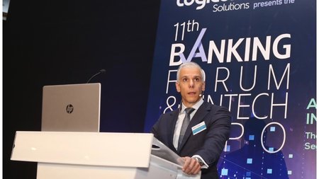 MixCollage-07-Dec-2023-10-05-AM-3127